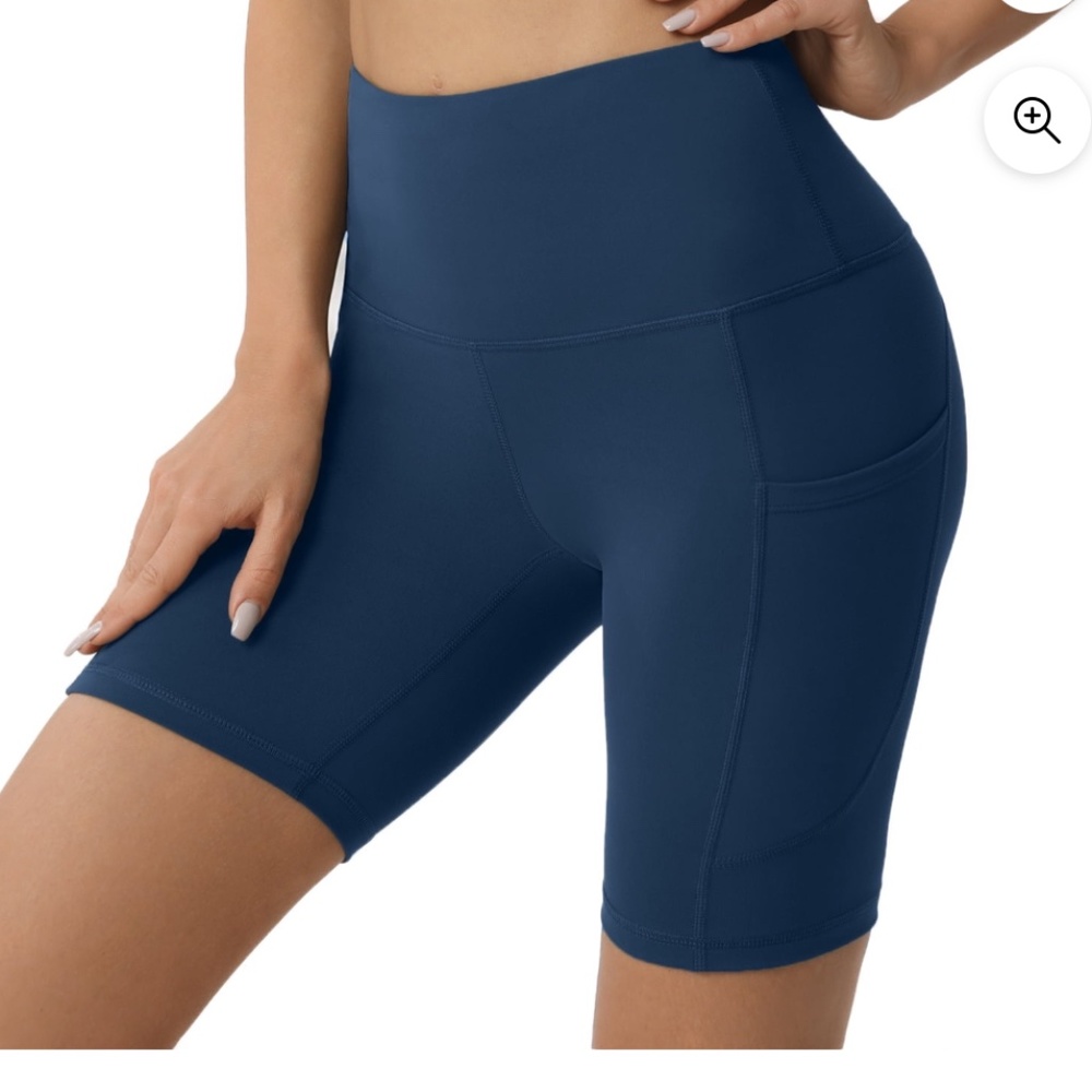 Women’s Medium Blue Bike Shorts stretchy athletic with pockets